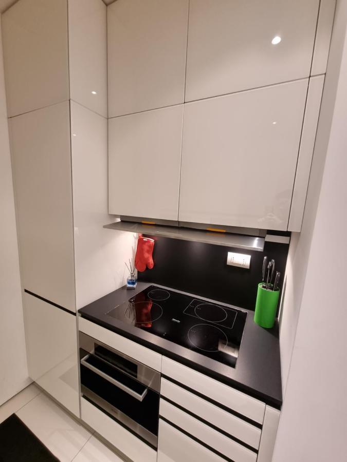 A 700M Da Porta Susa! Bilocale Lussuoso & Moderno Turin Extérieur photo